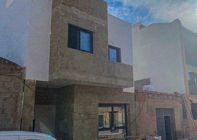 02-fachada-obra-nueva-vivienda-medianeras-construccion-valencia-dv4-empresa-constructora