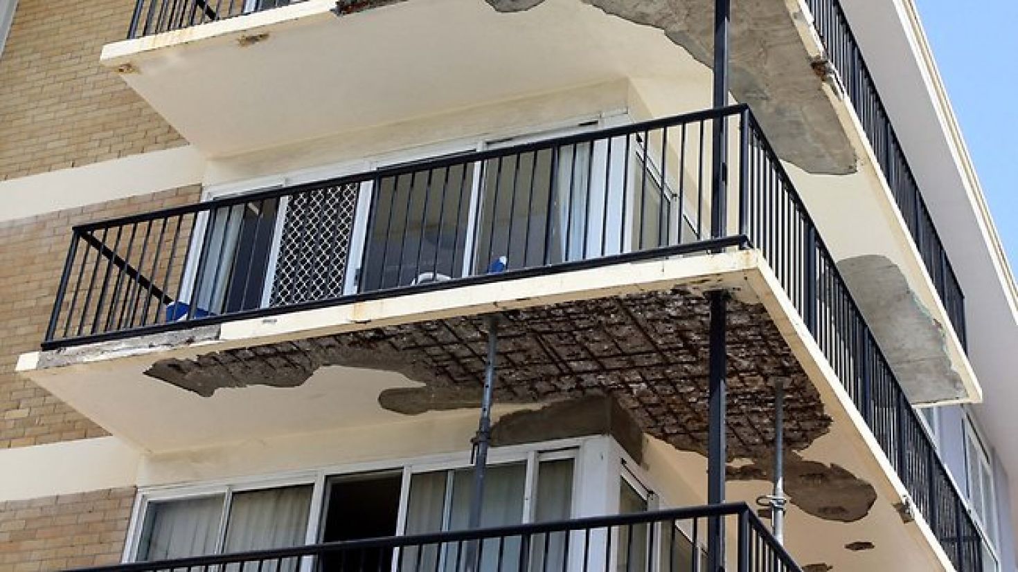 reparacion-hormigon-reformas-valencia-construcciones-dv4-4